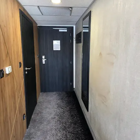 Czarna Perla Czarna Gora 512 * Sienna (Klodzko)